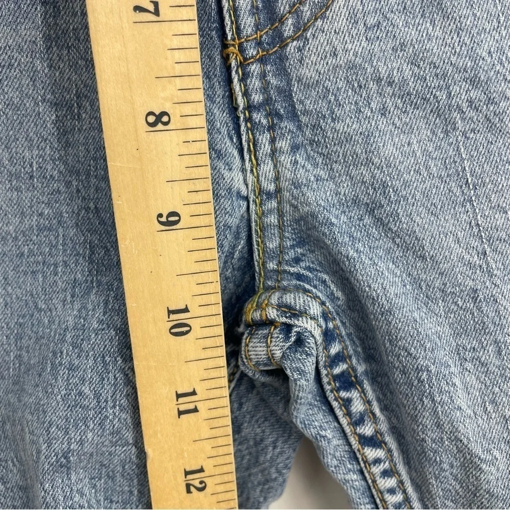 Levi’s 405 Jean Shorts‎ distressed Sz 30 light wash